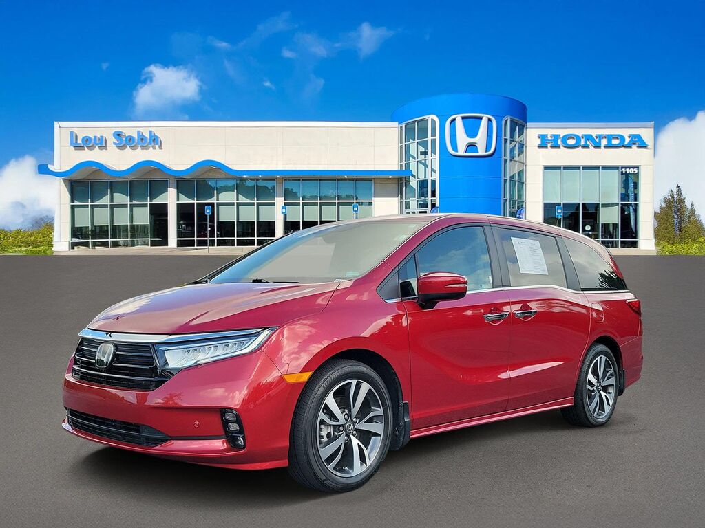 2024 Honda Odyssey Touring — photo 1 of 13
