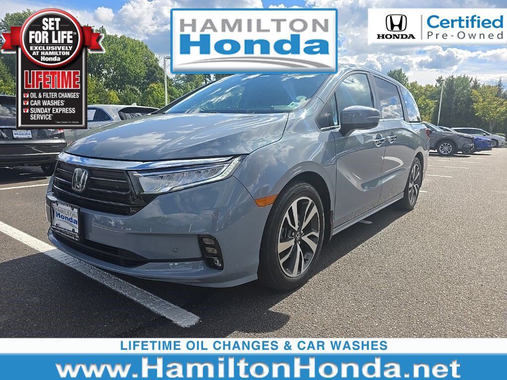 2024 Honda Odyssey TOURING — photo 1 of 7