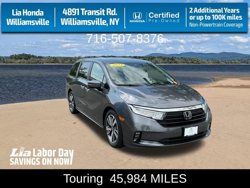 2023 Honda Odyssey Touring — photo 1 of 13