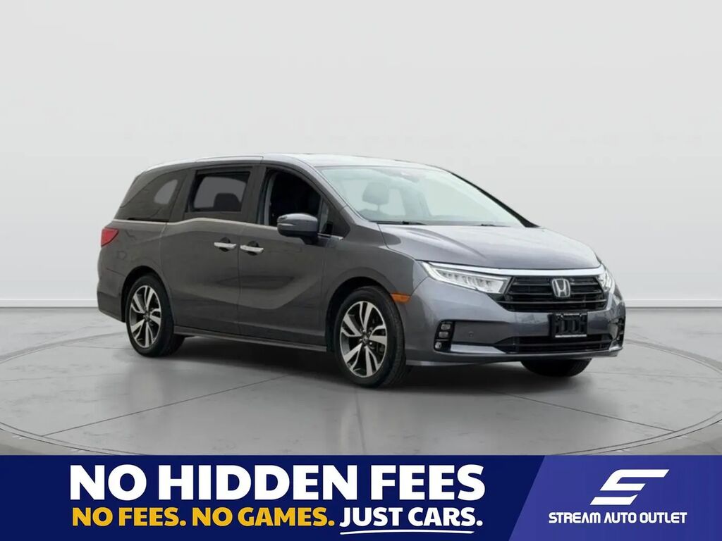 2023 Honda Odyssey Touring — photo 1 of 8