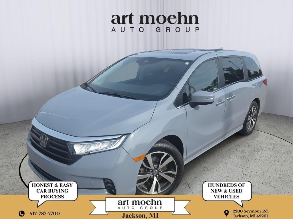 2024 Honda Odyssey Touring — photo 1 of 1