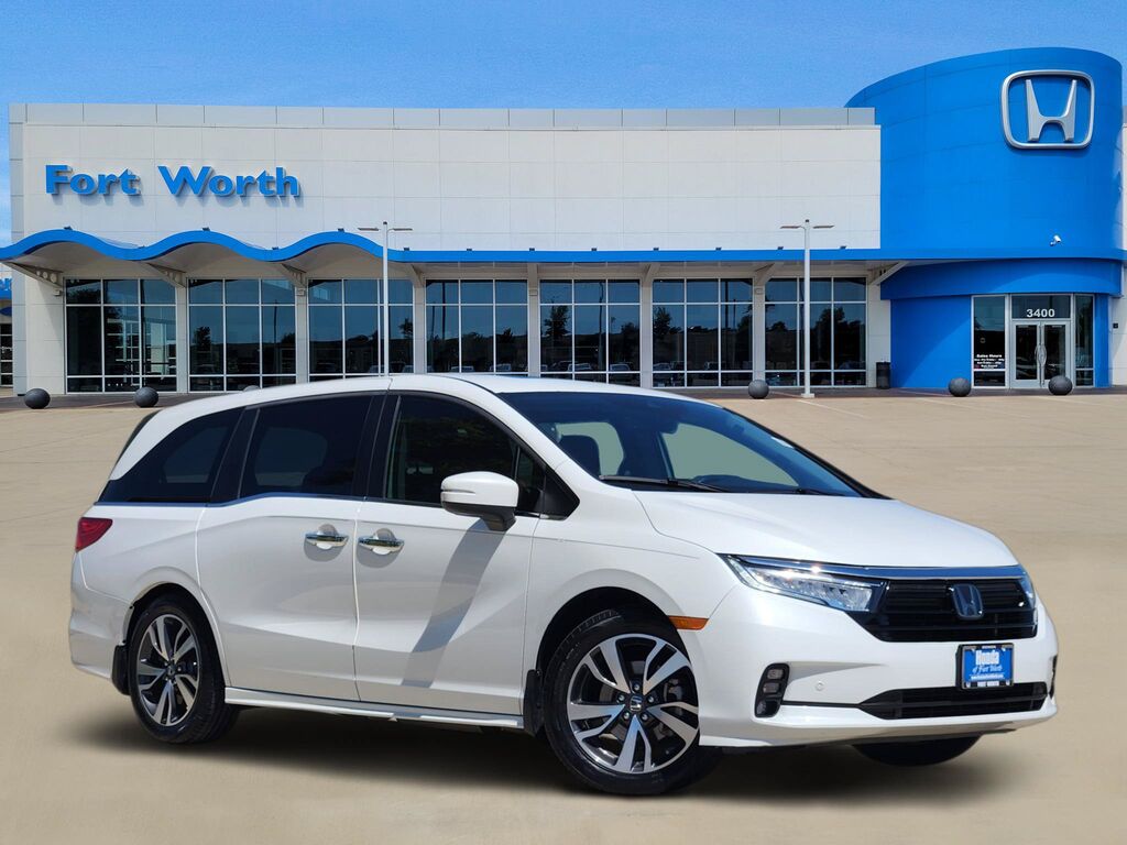 2021 Honda Odyssey TOURING — photo 1 of 7
