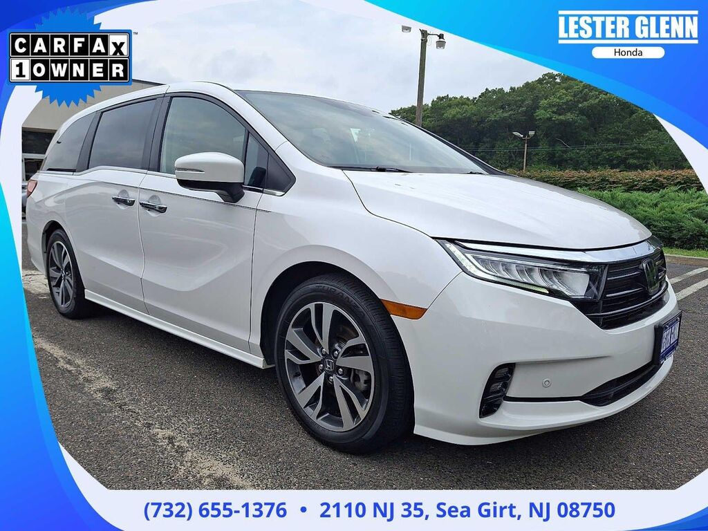2024 Honda Odyssey Touring — photo 1 of 13