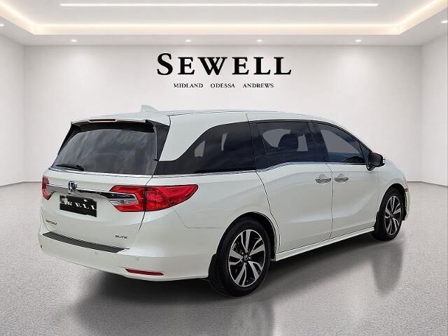 2019 Honda Odyssey Elite — photo 1 of 2