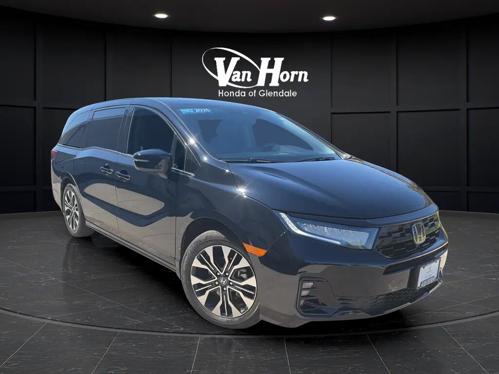 2025 Honda Odyssey Elite — photo 1 of 13