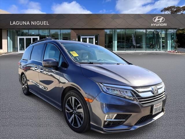 2018 Honda Odyssey Elite — photo 1 of 9
