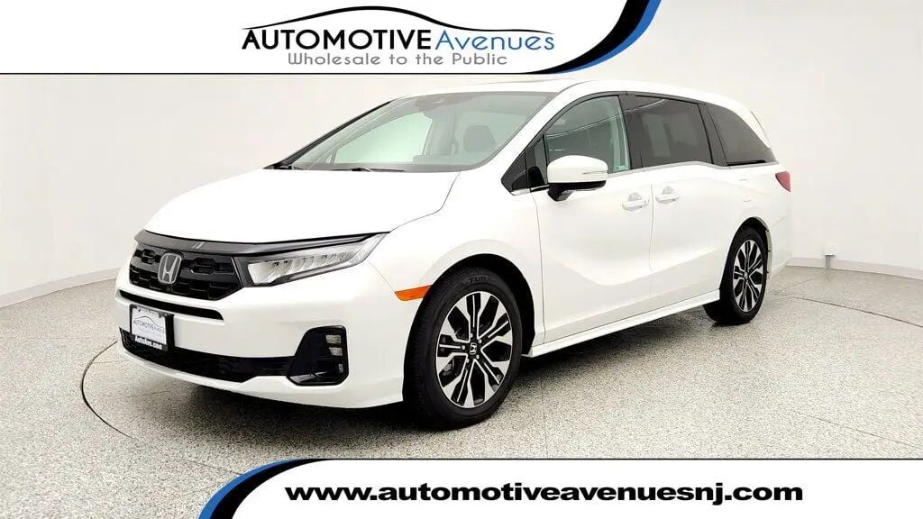 2026 Honda Odyssey Elite — photo 1 of 13