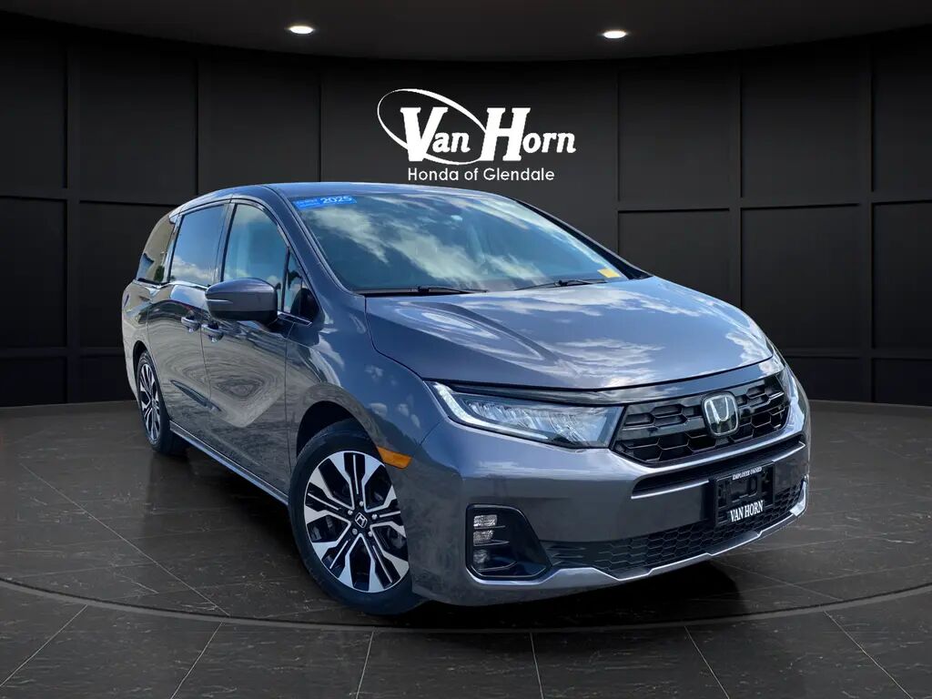 2025 Honda Odyssey Elite — photo 1 of 13