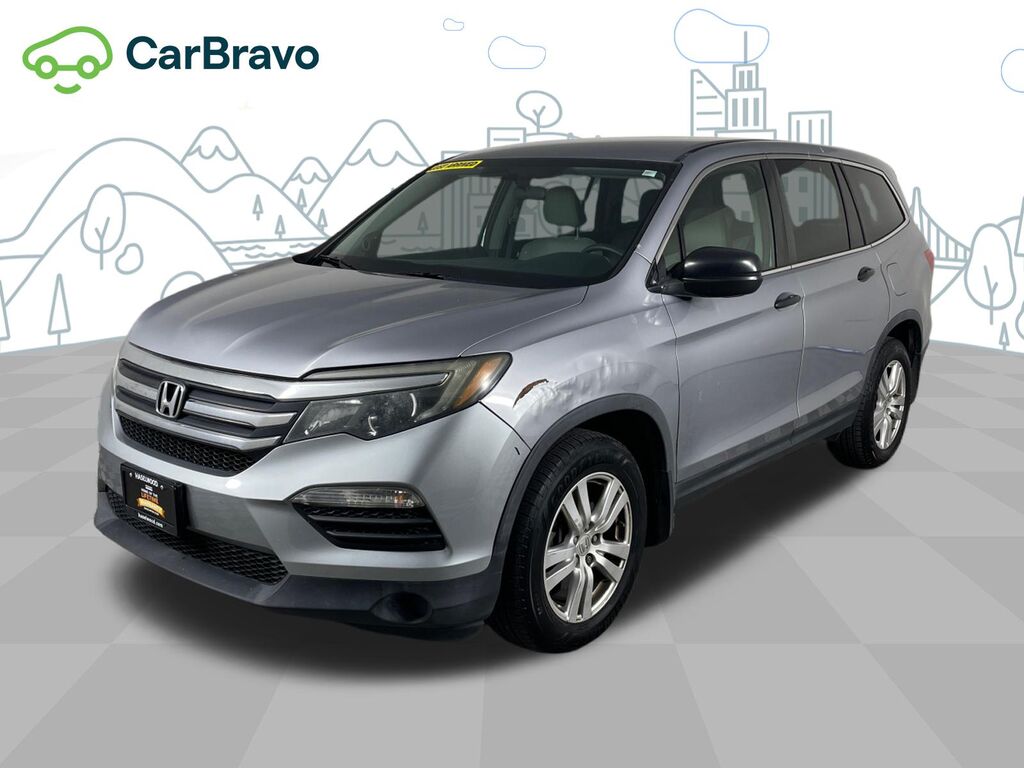 2017 Honda Pilot LX — photo 1 of 7