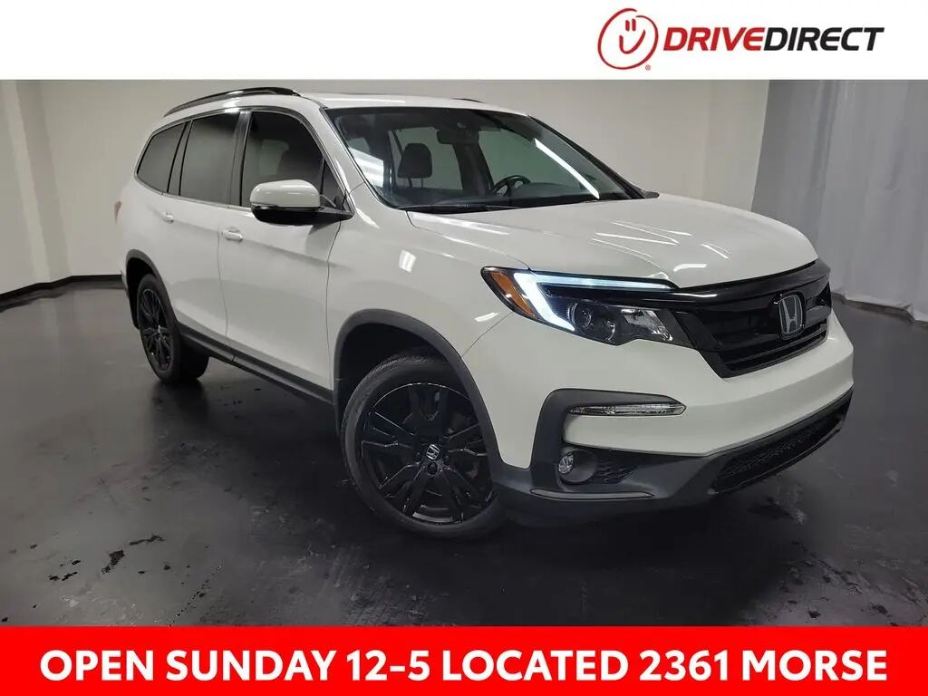 2022 Honda Pilot SE — photo 1 of 13