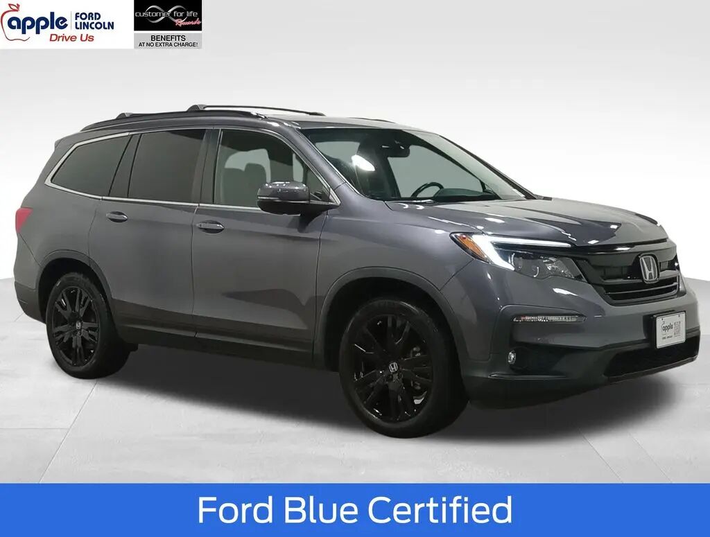 2021 Honda Pilot SE — photo 1 of 12