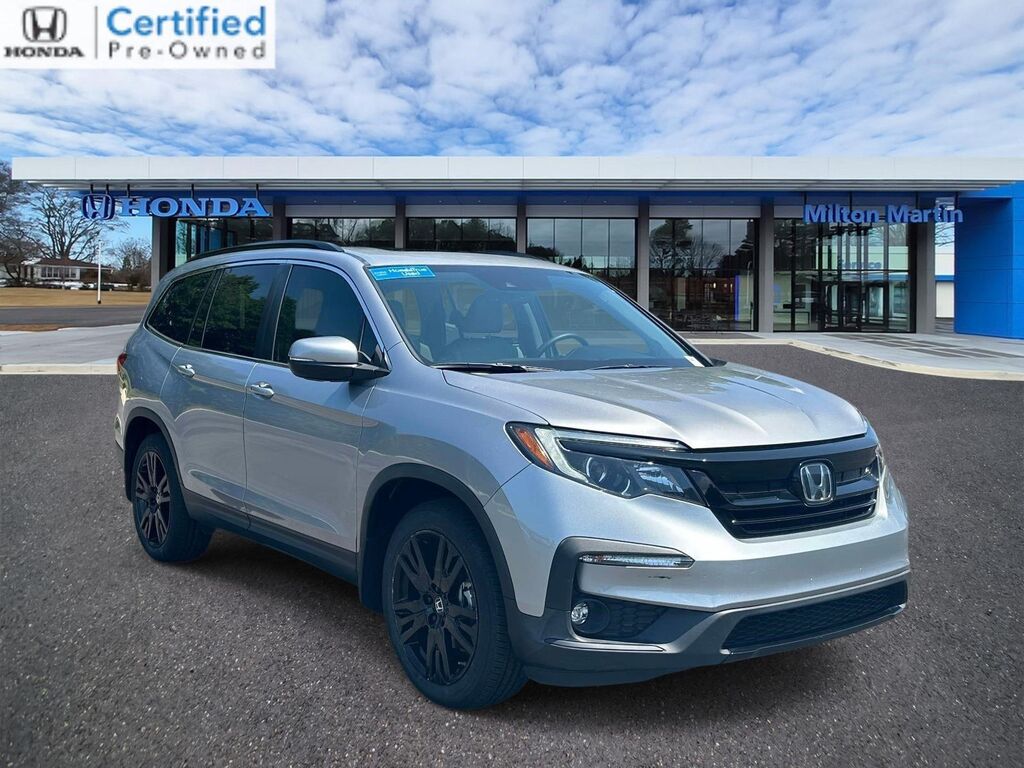 2021 Honda Pilot SE — photo 1 of 13