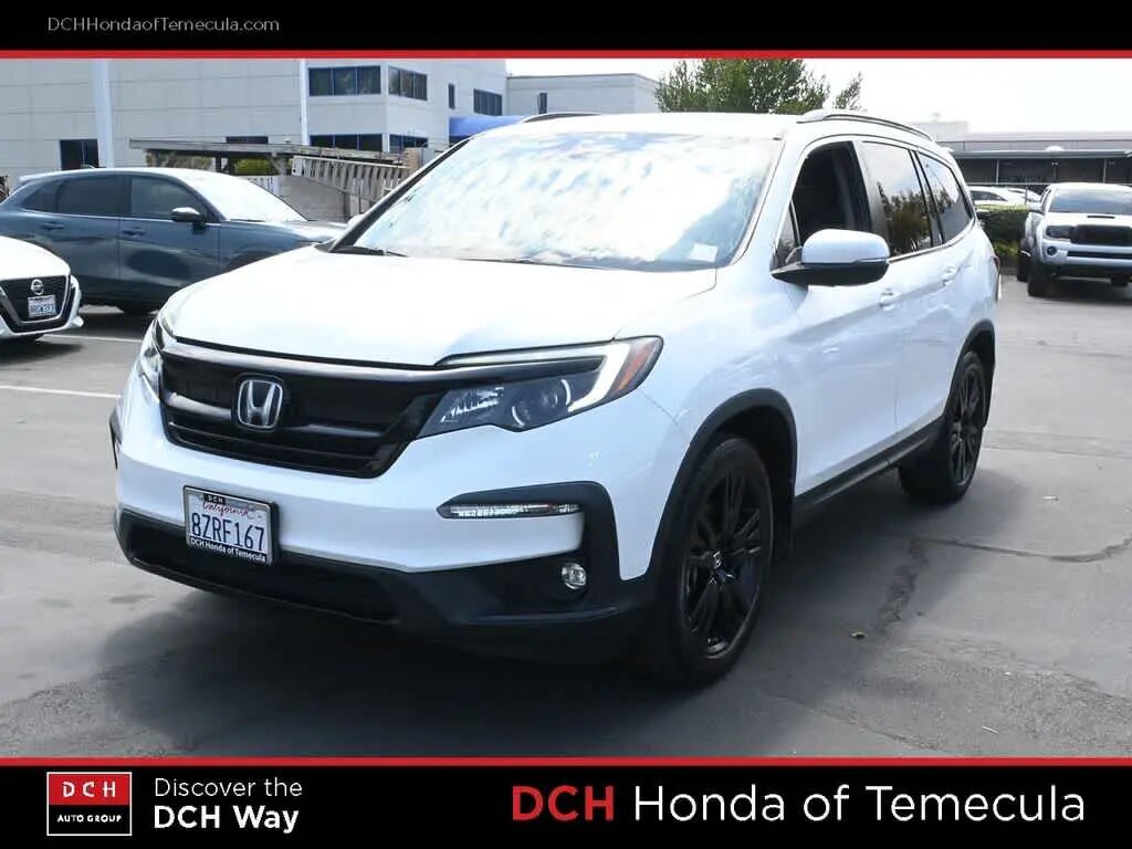 2022 Honda Pilot SE — photo 1 of 13