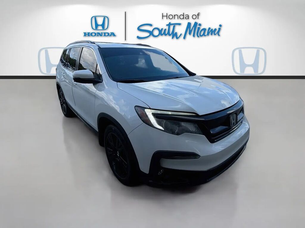 2021 Honda Pilot SE — photo 1 of 13