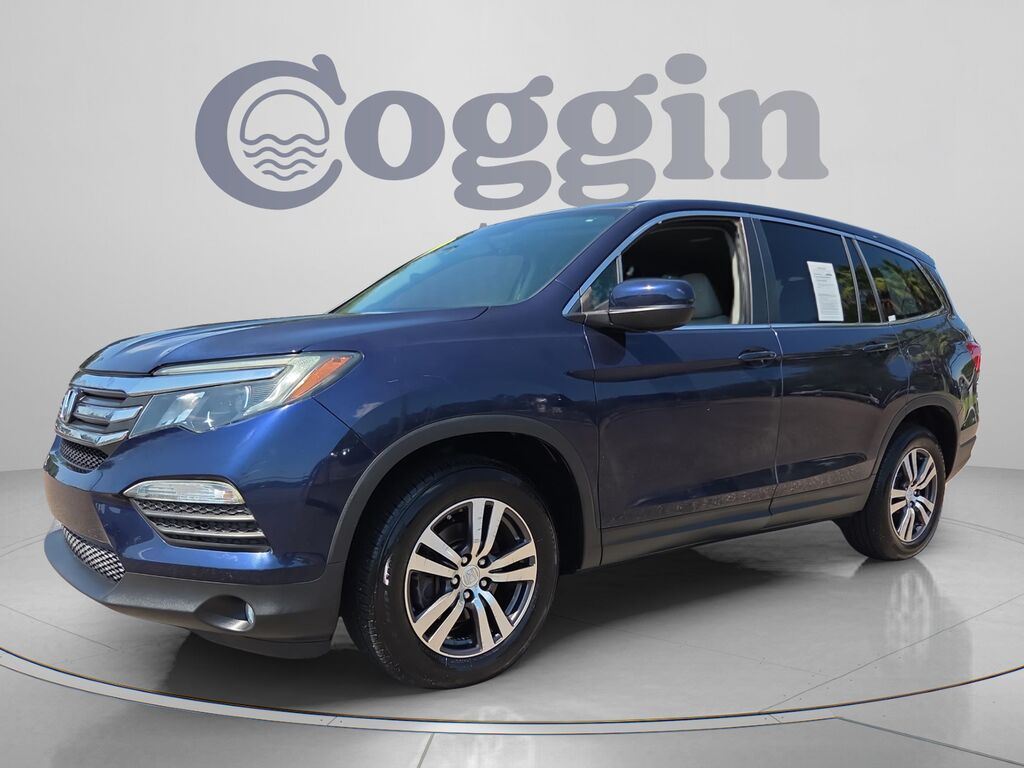 2017 Honda Pilot EX — photo 1 of 13