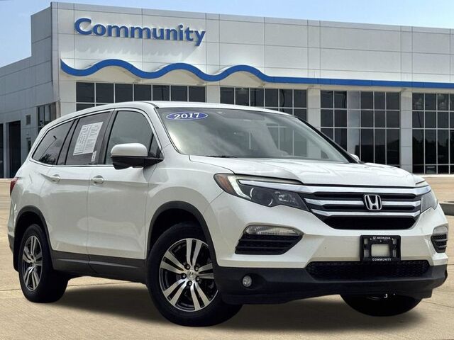 2017 Honda Pilot 2WD EX-L with Rear Entertainme