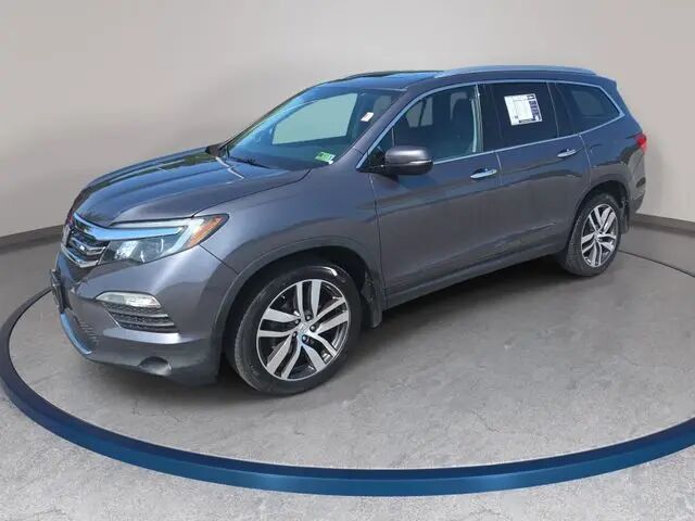 2016 Honda Pilot Elite — photo 1 of 13