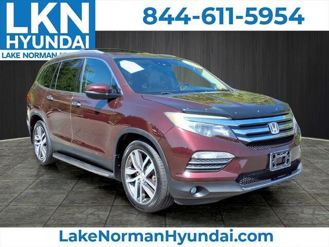 2016 Honda Pilot Elite — photo 1 of 13