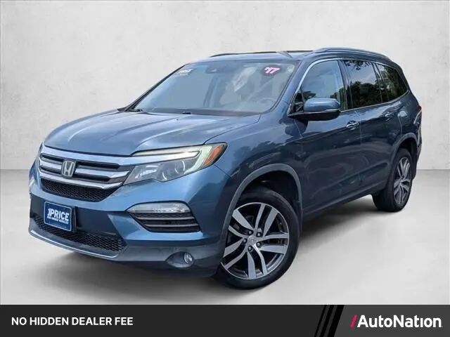 2017 Honda Pilot Elite — photo 1 of 13