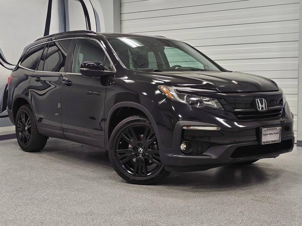 2022 Honda Pilot SE — photo 1 of 13