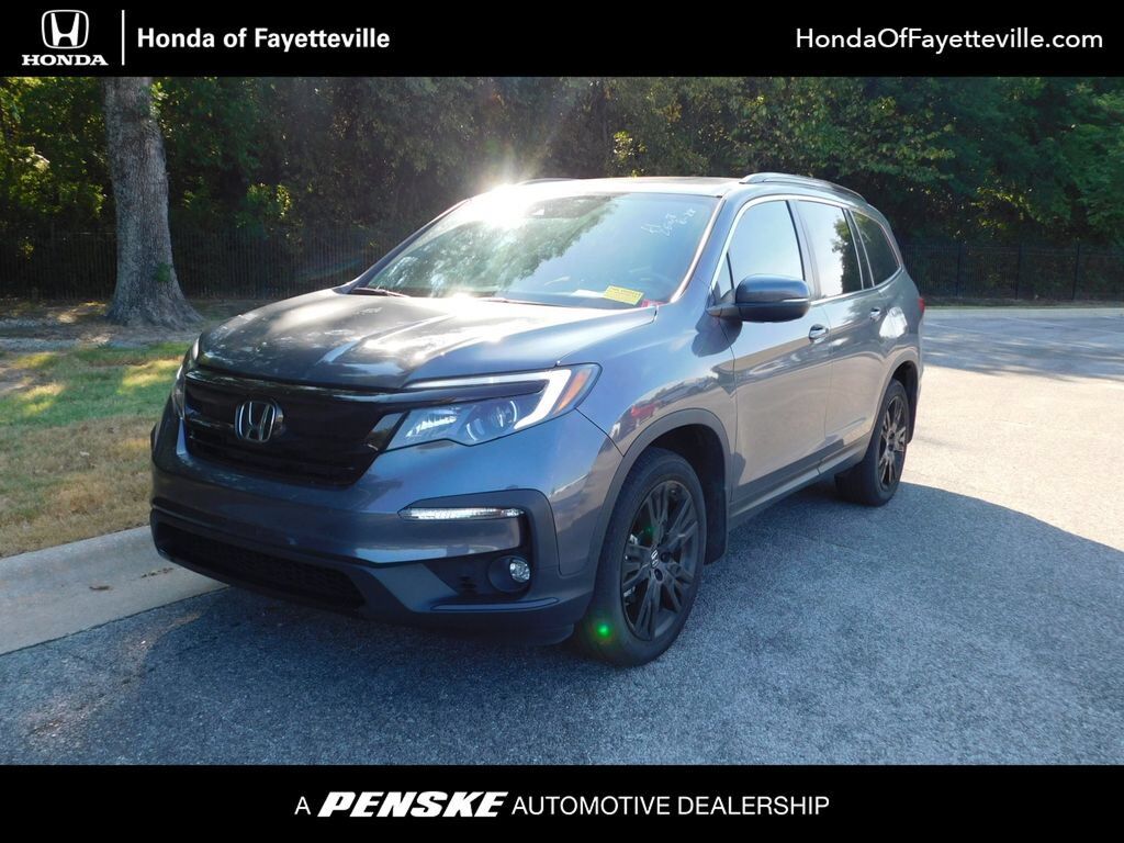 2022 Honda Pilot AWD SE — photo 1 of 7