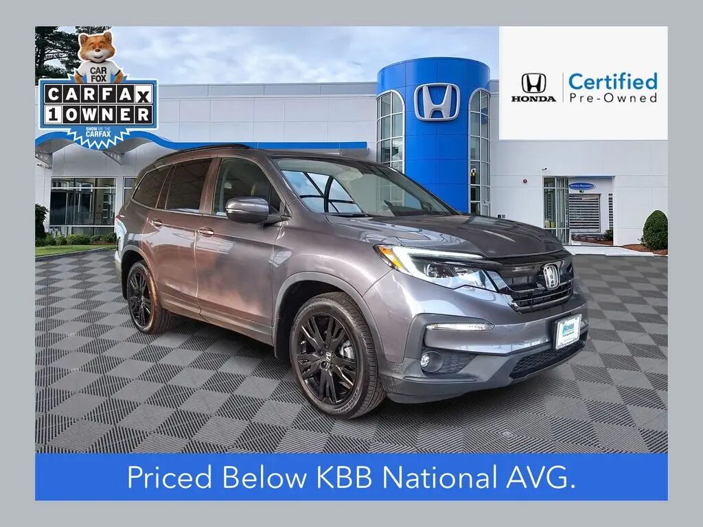 2022 Honda Pilot SE — photo 1 of 13