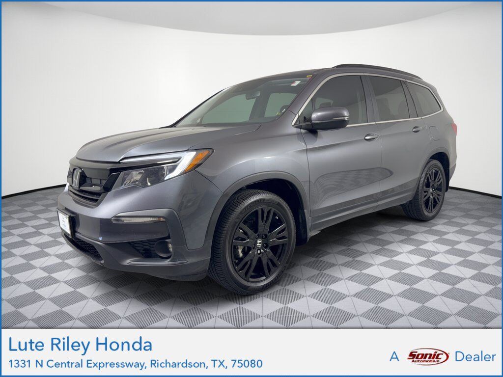 2022 Honda Pilot AWD SE — photo 1 of 7