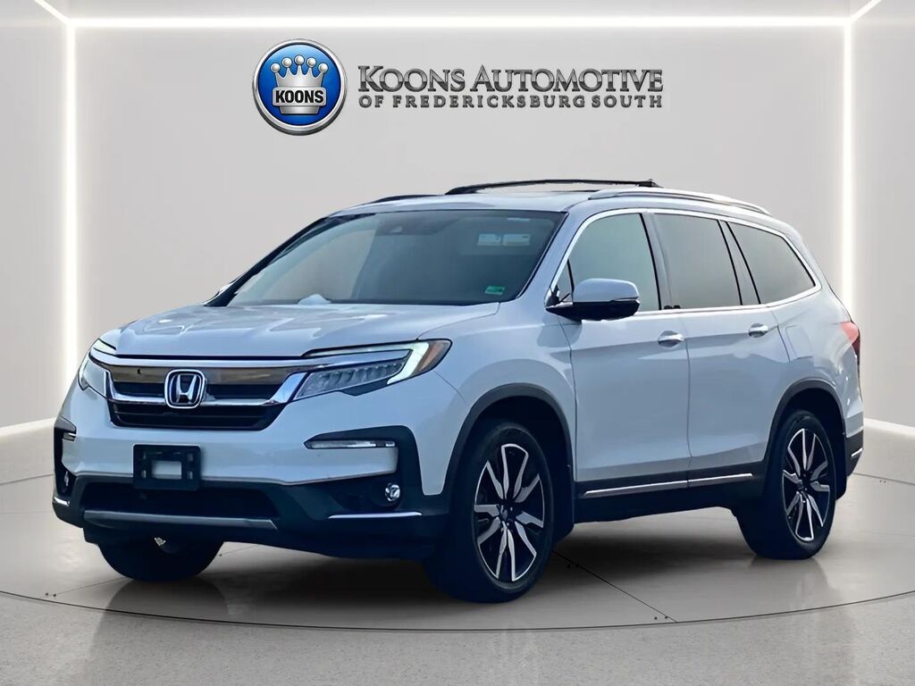 2019 Honda Pilot Touring 7-Passenger AWD — photo 1 of 13