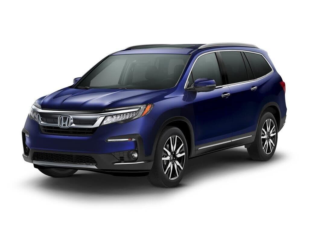 2022 Honda Pilot Touring w/Rear Captain's Chairs — photo 1 of 1