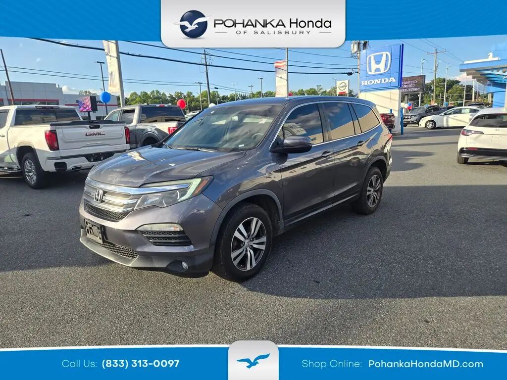 2017 Honda Pilot EX-L w/Navi — photo 1 of 11