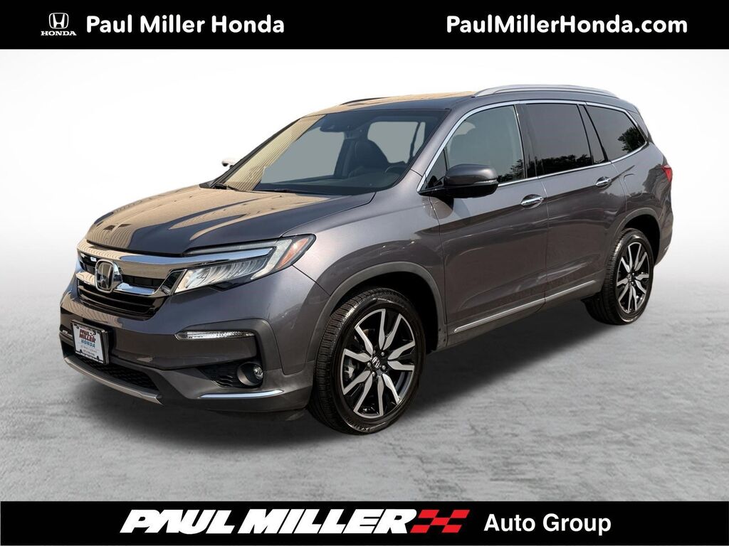 2021 Honda Pilot Touring — photo 1 of 13