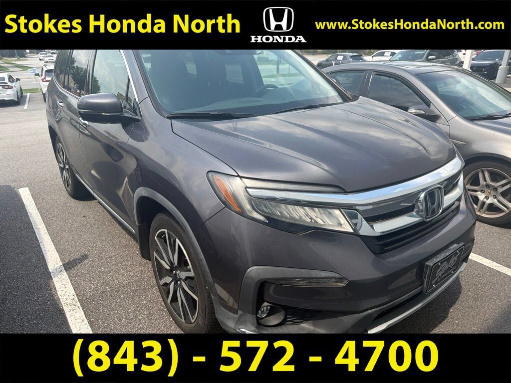 2021 Honda Pilot AWD Touring — photo 1 of 5