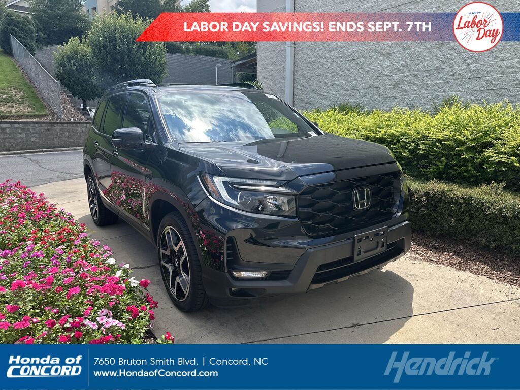 2023 Honda Passport Elite — photo 1 of 13