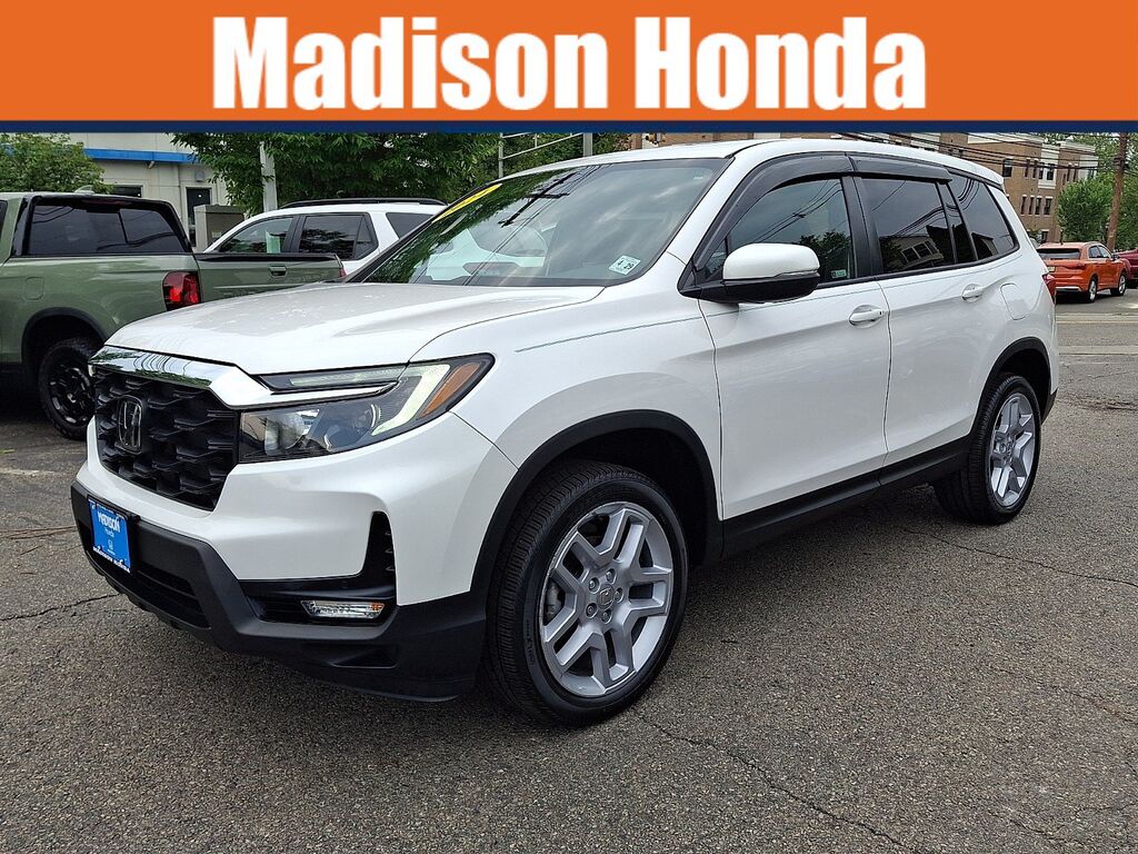 2024 Honda Passport AWD EX-L — photo 1 of 7