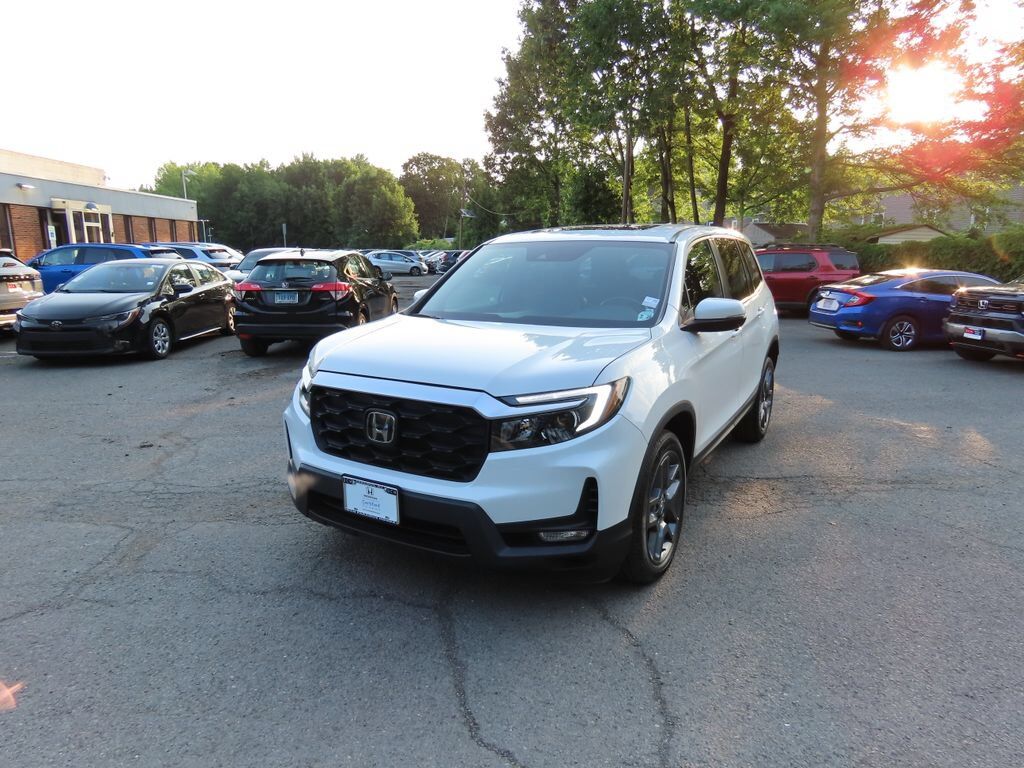2023 Honda Passport AWD EX-L — photo 1 of 7