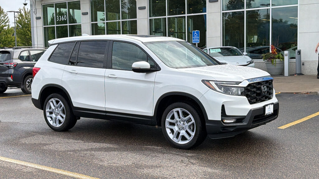 2025 Honda Passport AWD EX-L — photo 1 of 7