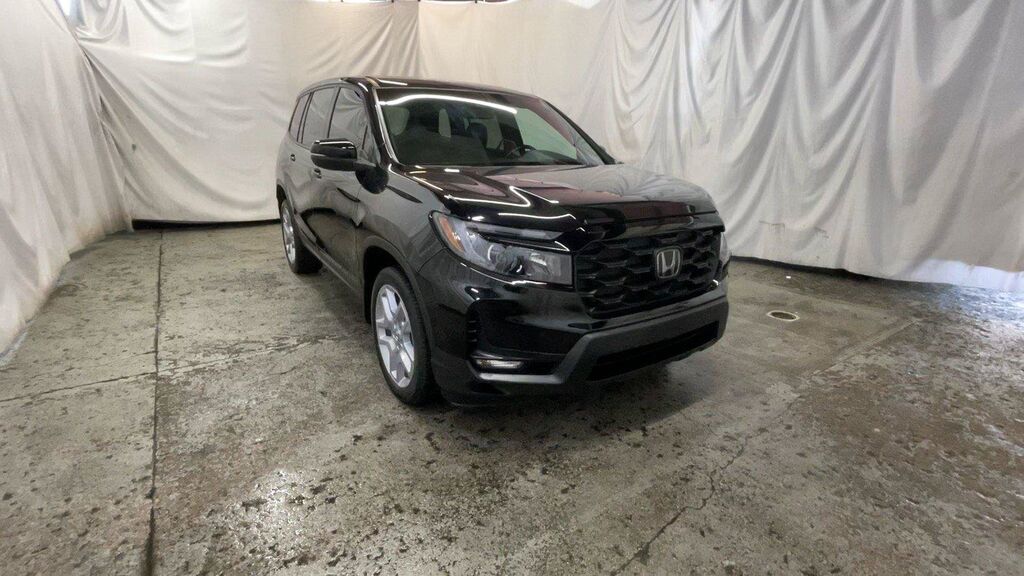 2025 Honda Passport AWD EX-L — photo 1 of 7