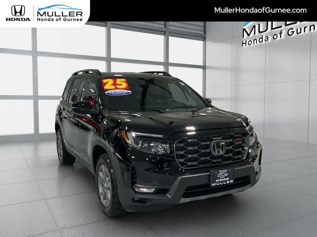 2025 Honda Passport TrailSport — photo 1 of 13