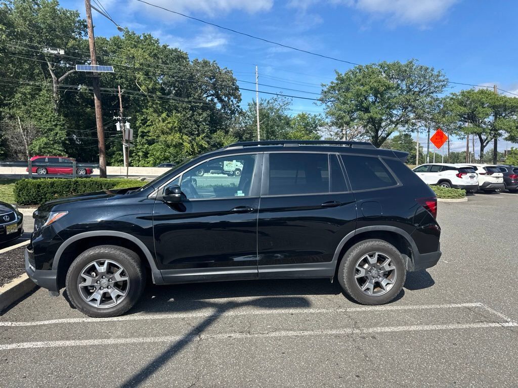 2023 Honda Passport AWD TRAILSPORT — photo 1 of 7