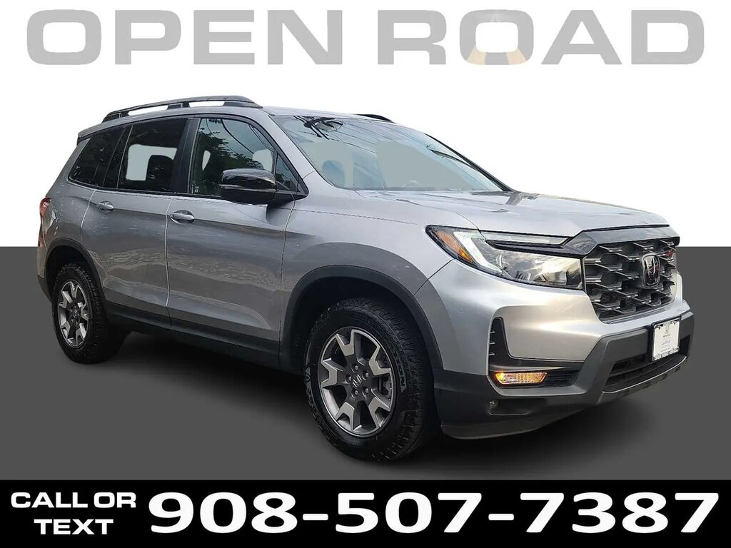 2023 Honda Passport TrailSport — photo 1 of 1