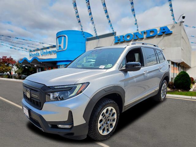2025 Honda Passport AWD TRAILSPORT — photo 1 of 7
