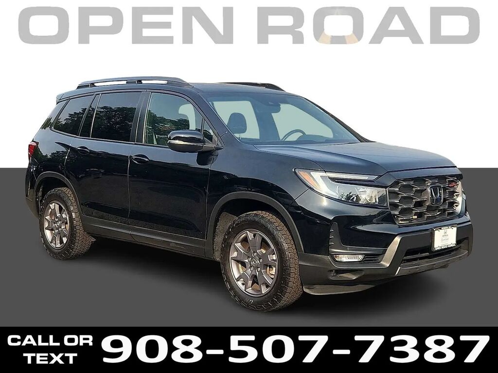 2024 Honda Passport TrailSport — photo 1 of 13