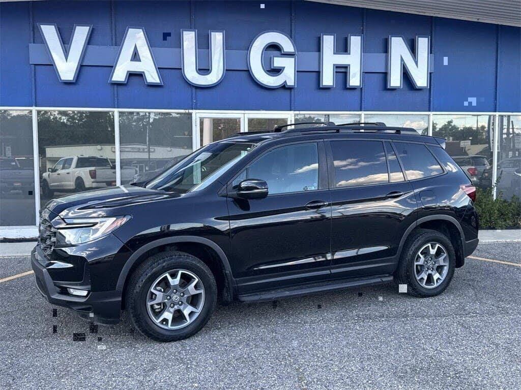 2023 Honda Passport TrailSport — photo 1 of 1