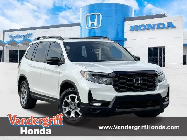 2023 Honda Passport TrailSport — photo 1 of 13