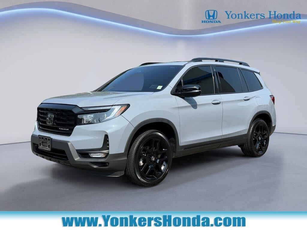 2024 Honda Passport Black Edition — photo 1 of 13
