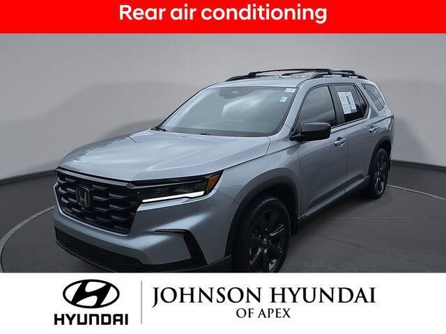 2024 Honda Pilot Sport — photo 1 of 13