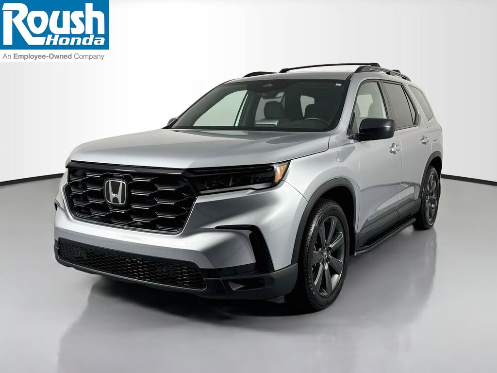 2025 Honda Pilot AWD Sport — photo 1 of 7