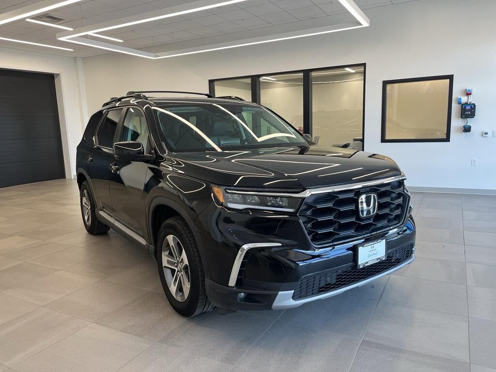 2025 Honda Pilot EX-L — photo 1 of 13