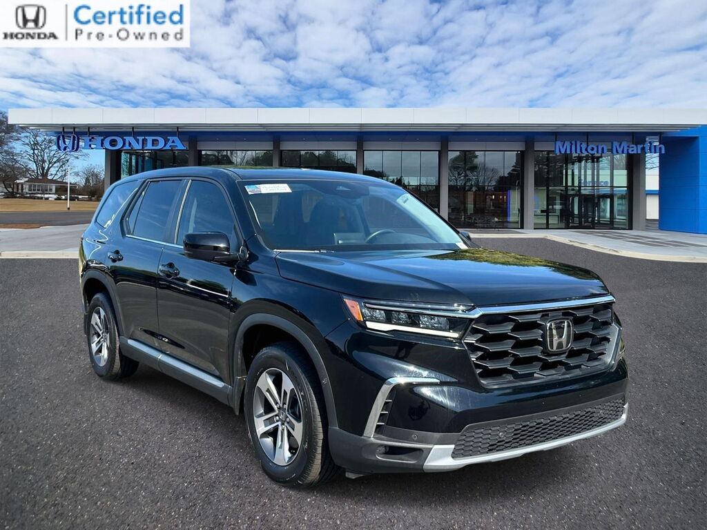 2025 Honda Pilot EX-L+ — photo 1 of 17