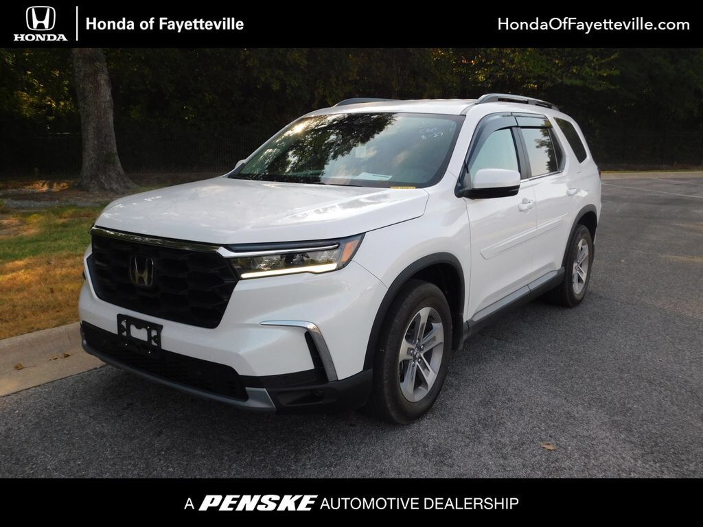 2025 Honda Pilot AWD EX-L — photo 1 of 7